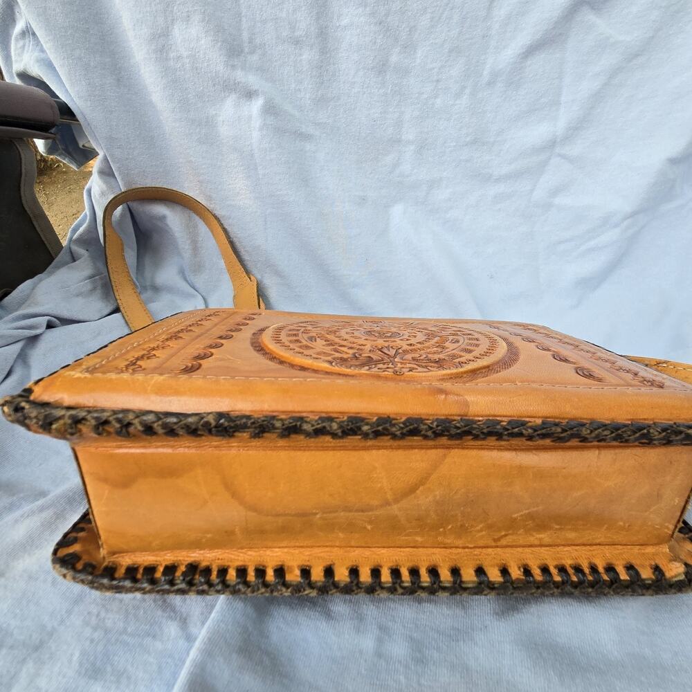 Vintage Curiosidades Mexicanas de Monterrey Hand Tooled Leather Bag Aztec Sun - Picture 12 of 13